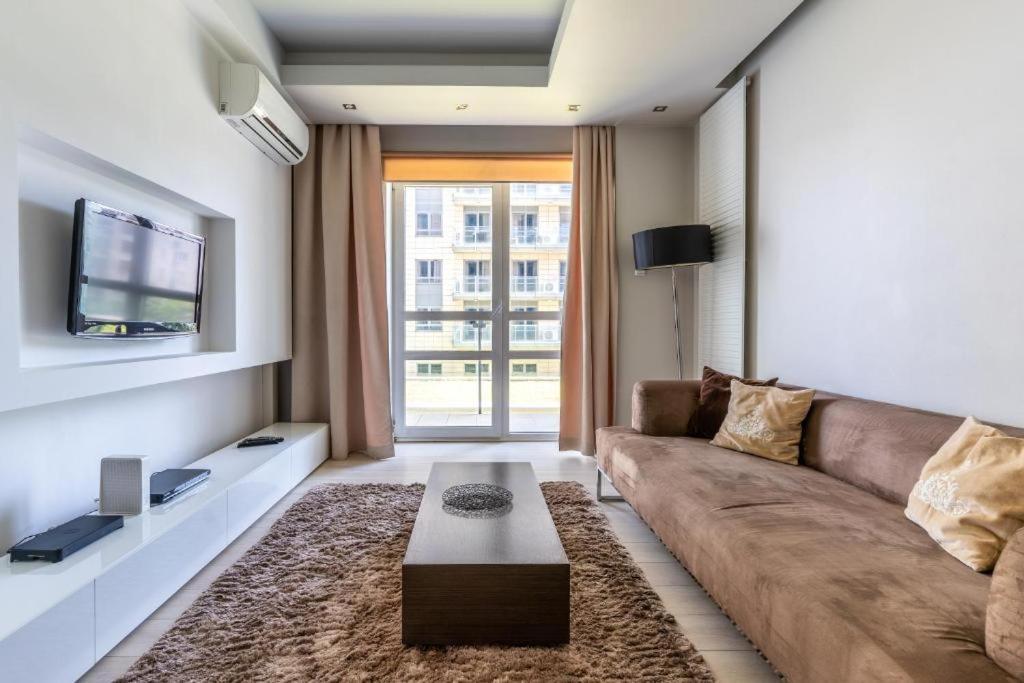 Platinum Tower - City Center - Golden Apartments Varsavia Esterno foto