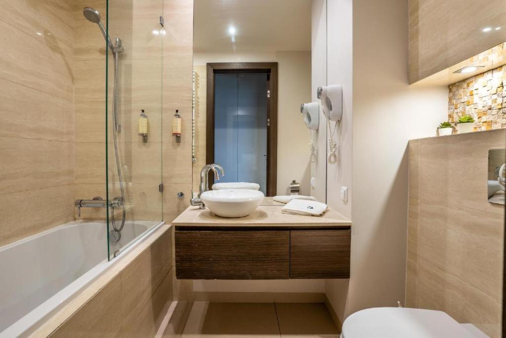 Platinum Tower - City Center - Golden Apartments Varsavia Esterno foto