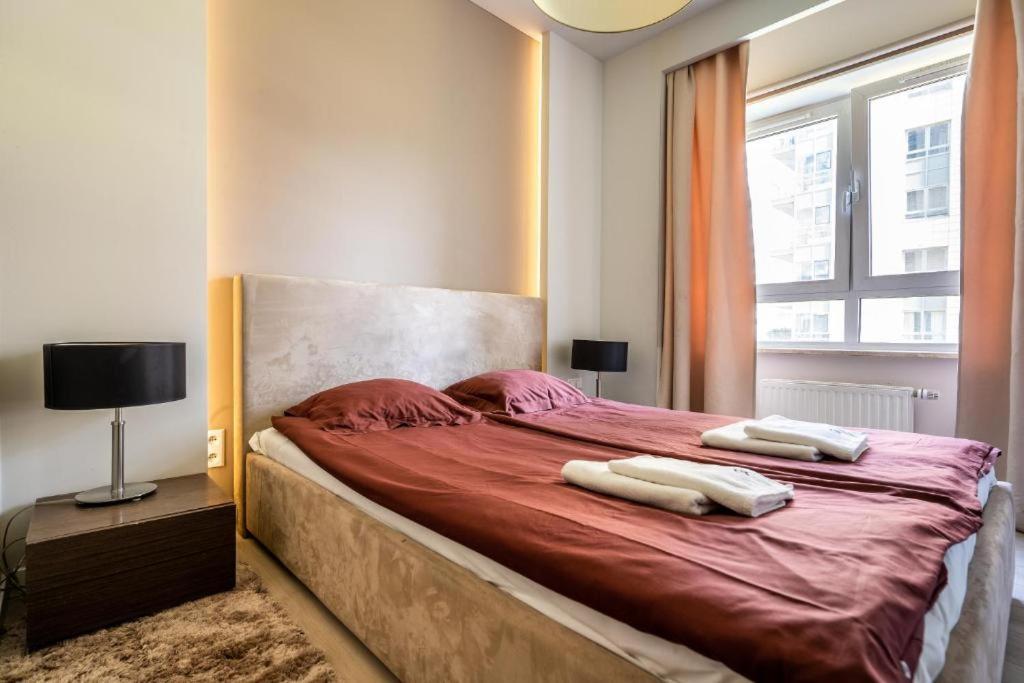 Platinum Tower - City Center - Golden Apartments Varsavia Esterno foto