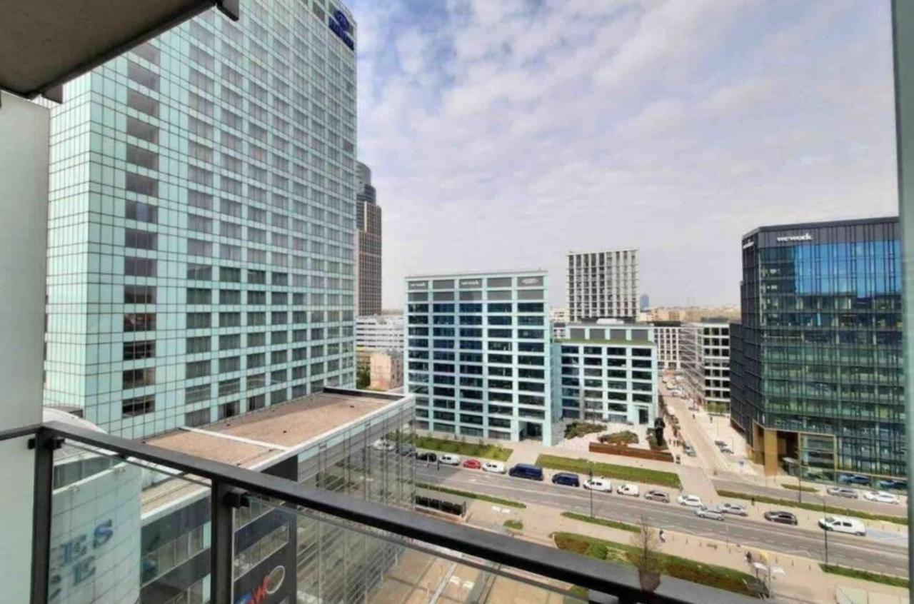 Platinum Tower - City Center - Golden Apartments Varsavia Esterno foto